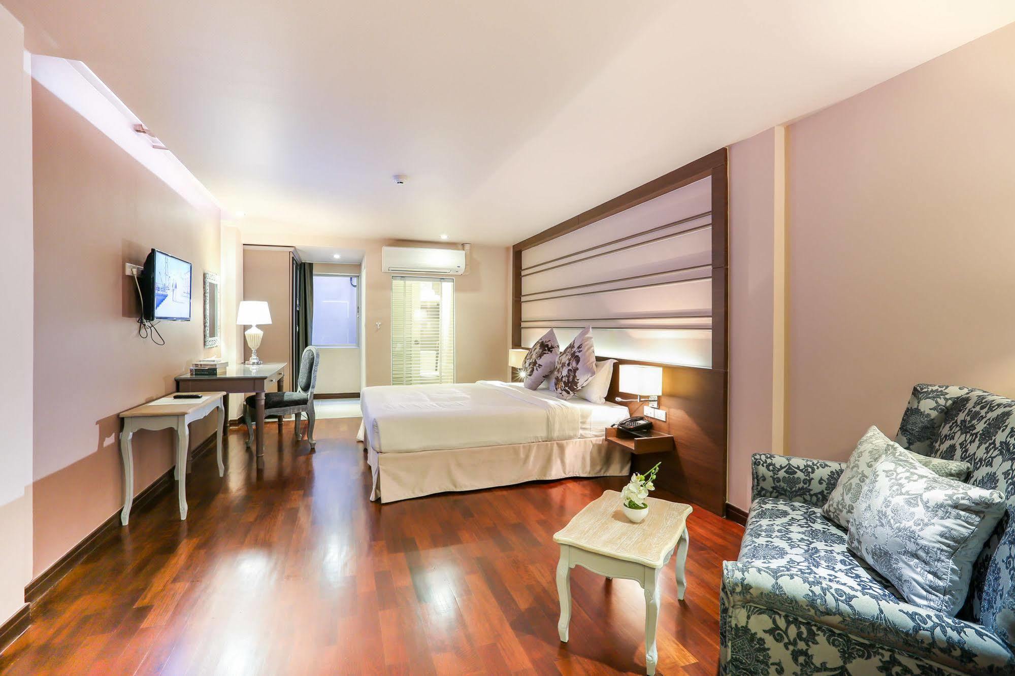The Sathon Vimanda Hotel Bangkok Kültér fotó