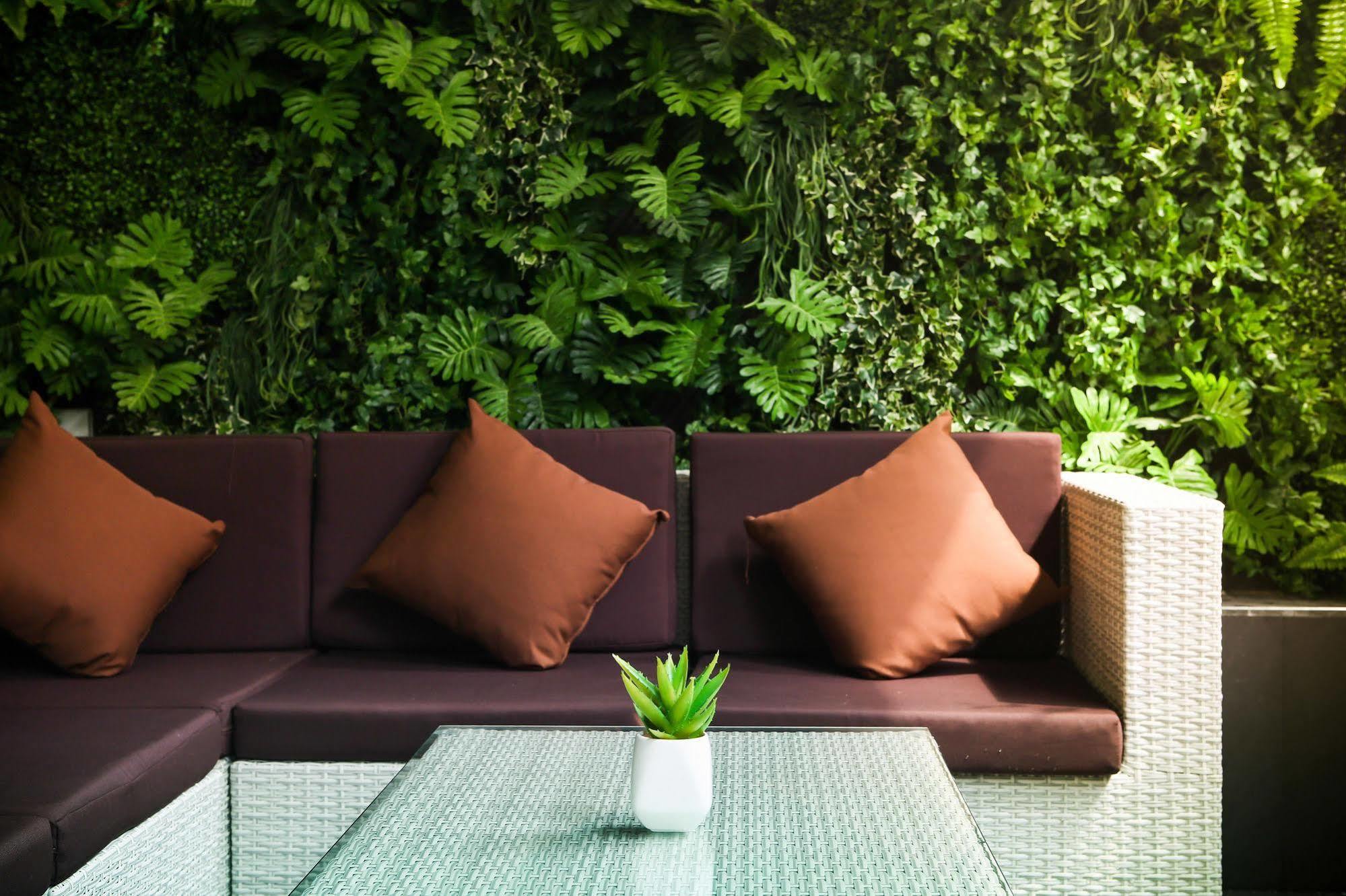 The Sathon Vimanda Hotel Bangkok Kültér fotó