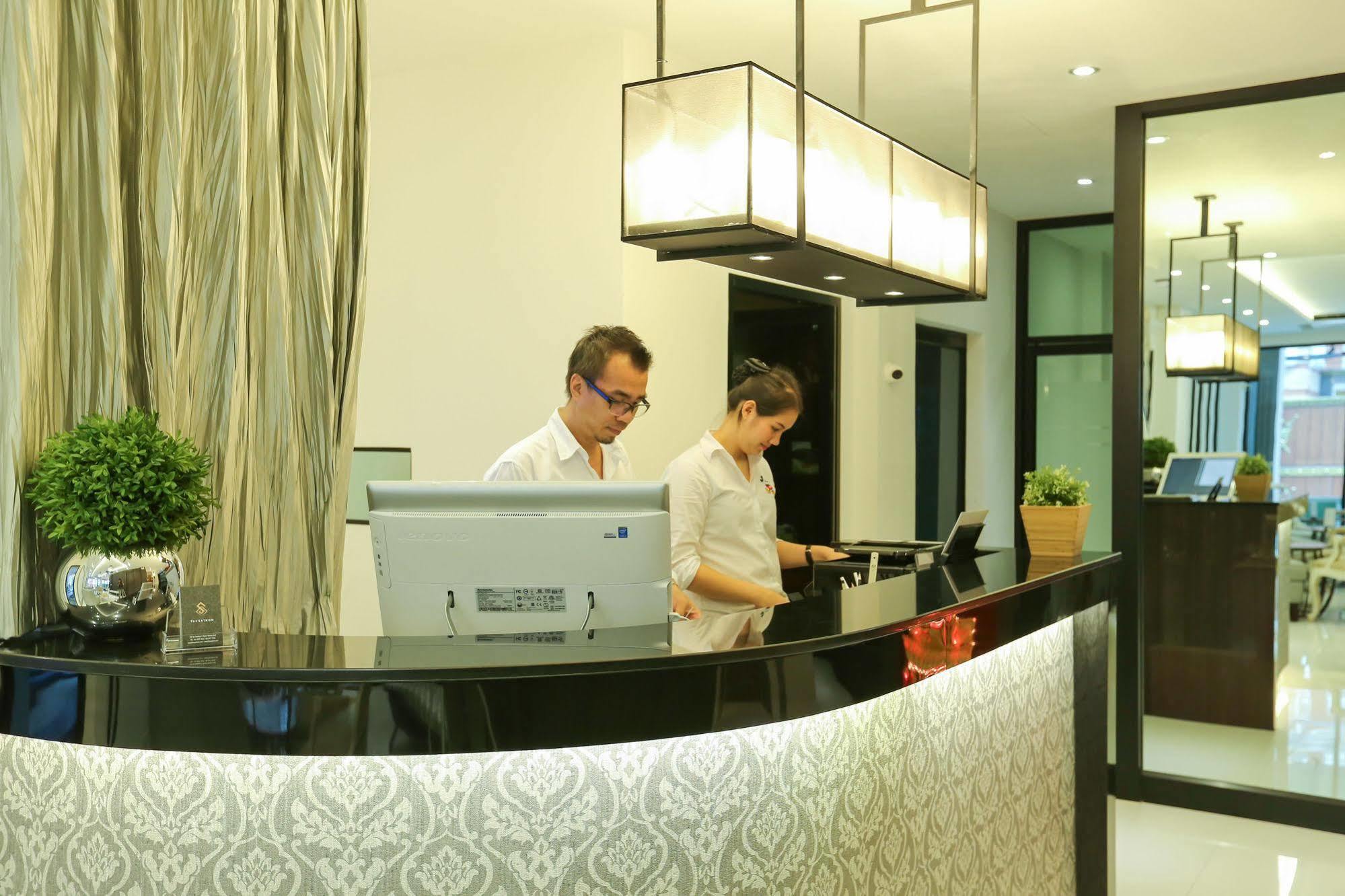 The Sathon Vimanda Hotel Bangkok Kültér fotó